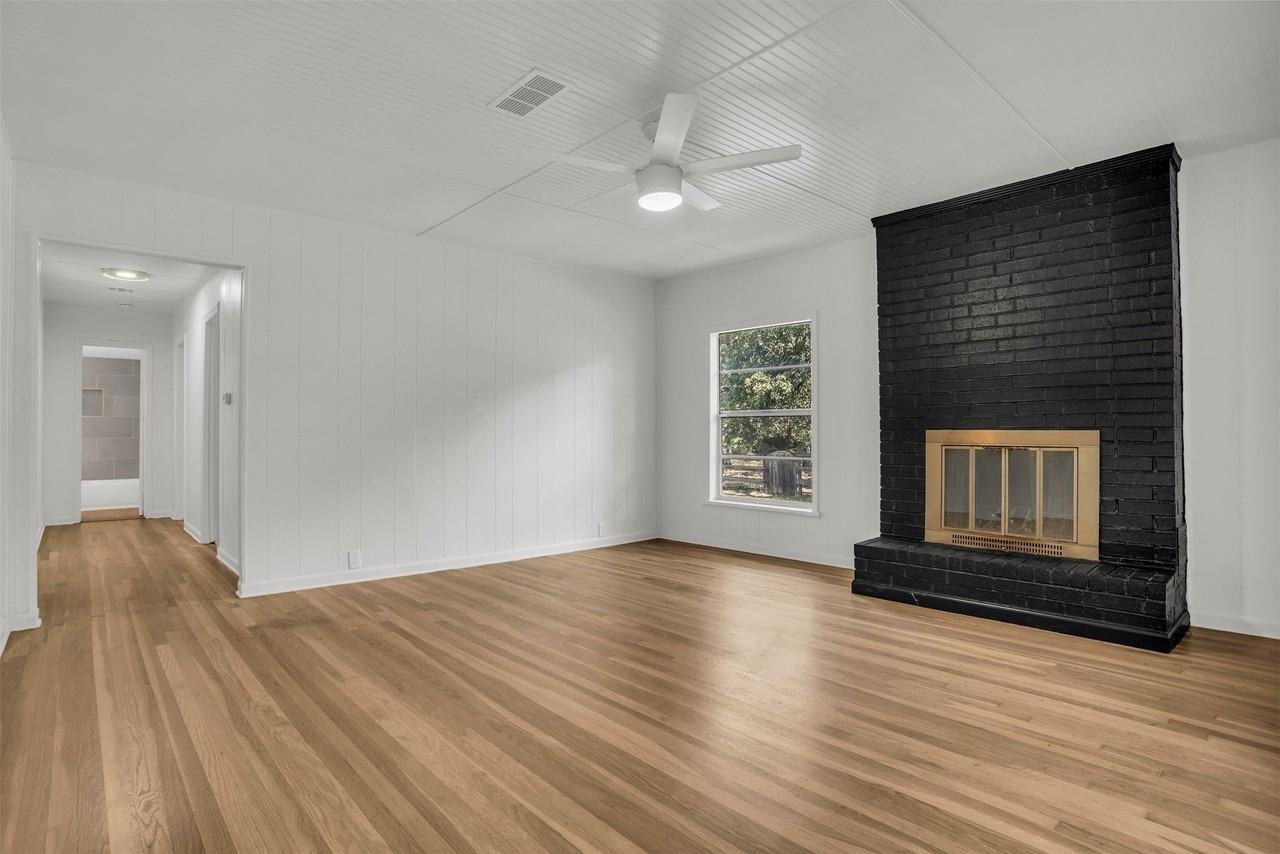 1403 Harpole Rd E - Photo 6 of 27