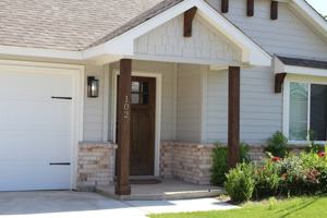 featured image of 102 Walnut St