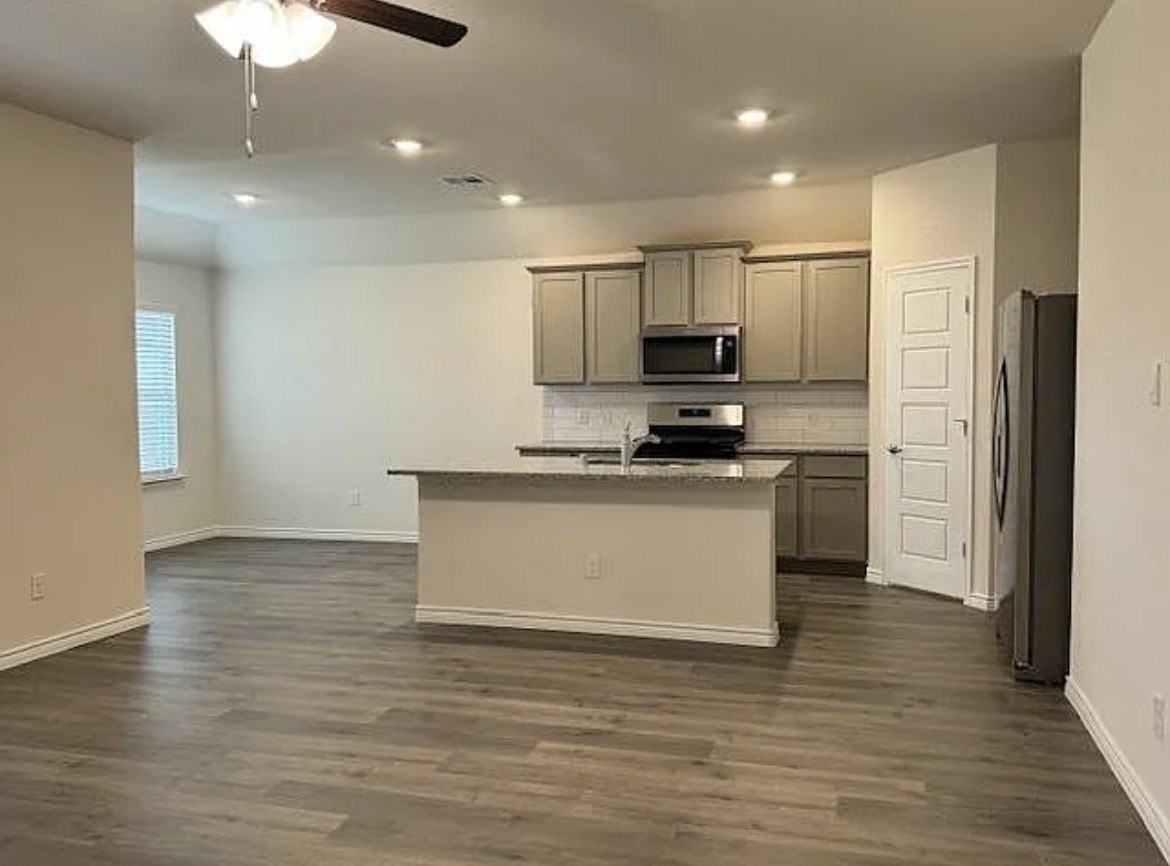 1002 Cottontail Dr - Photo 2 of 8
