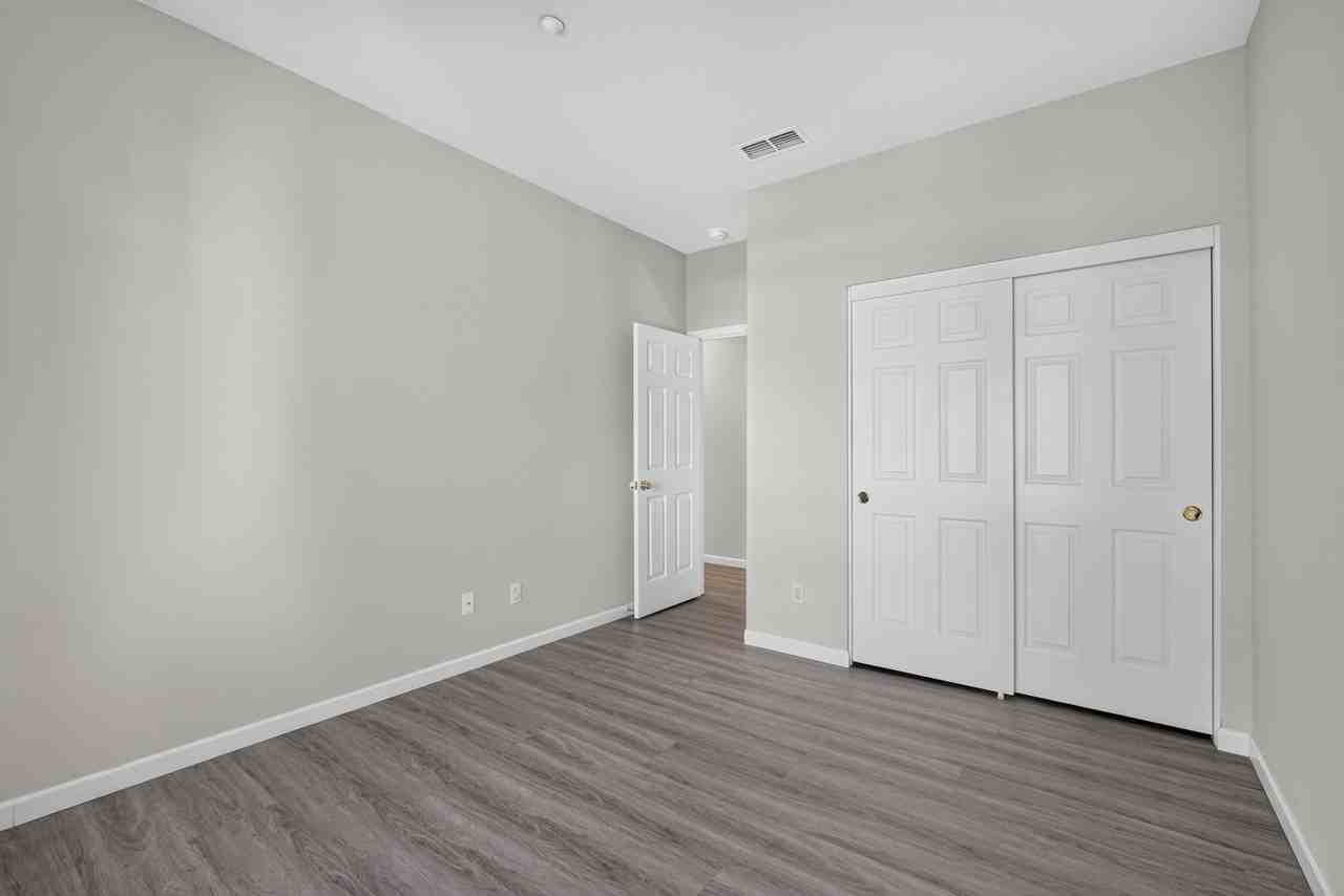 5858 Hazelwood Cmn #1 - Photo 5 of 10