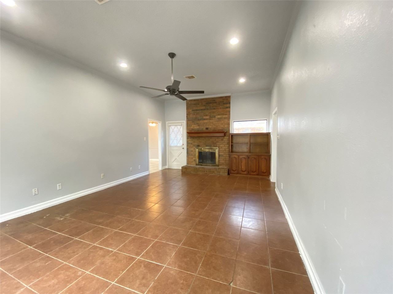 4131 Crossgate Ct - Photo 7 of 27