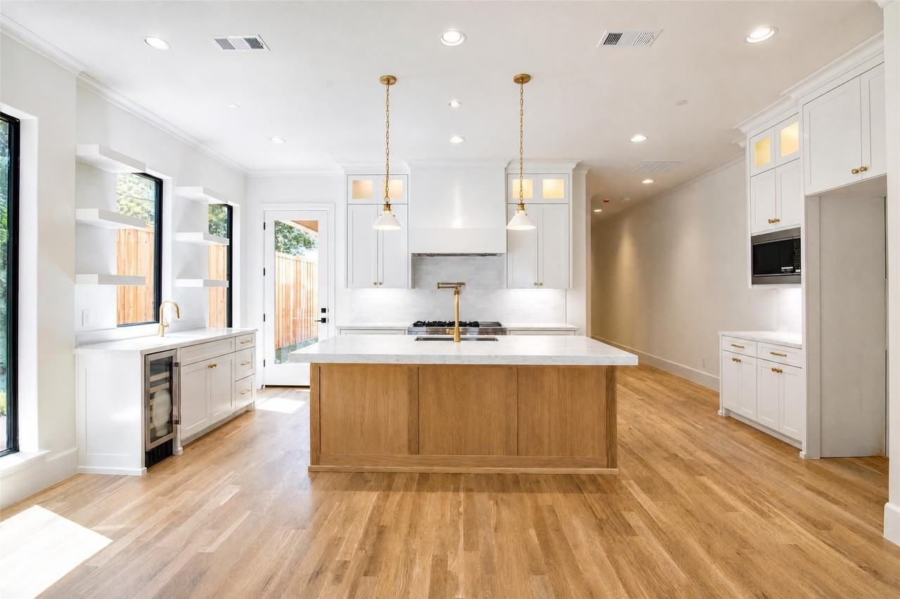 3511 Westminster Ave - Photo 3 of 14