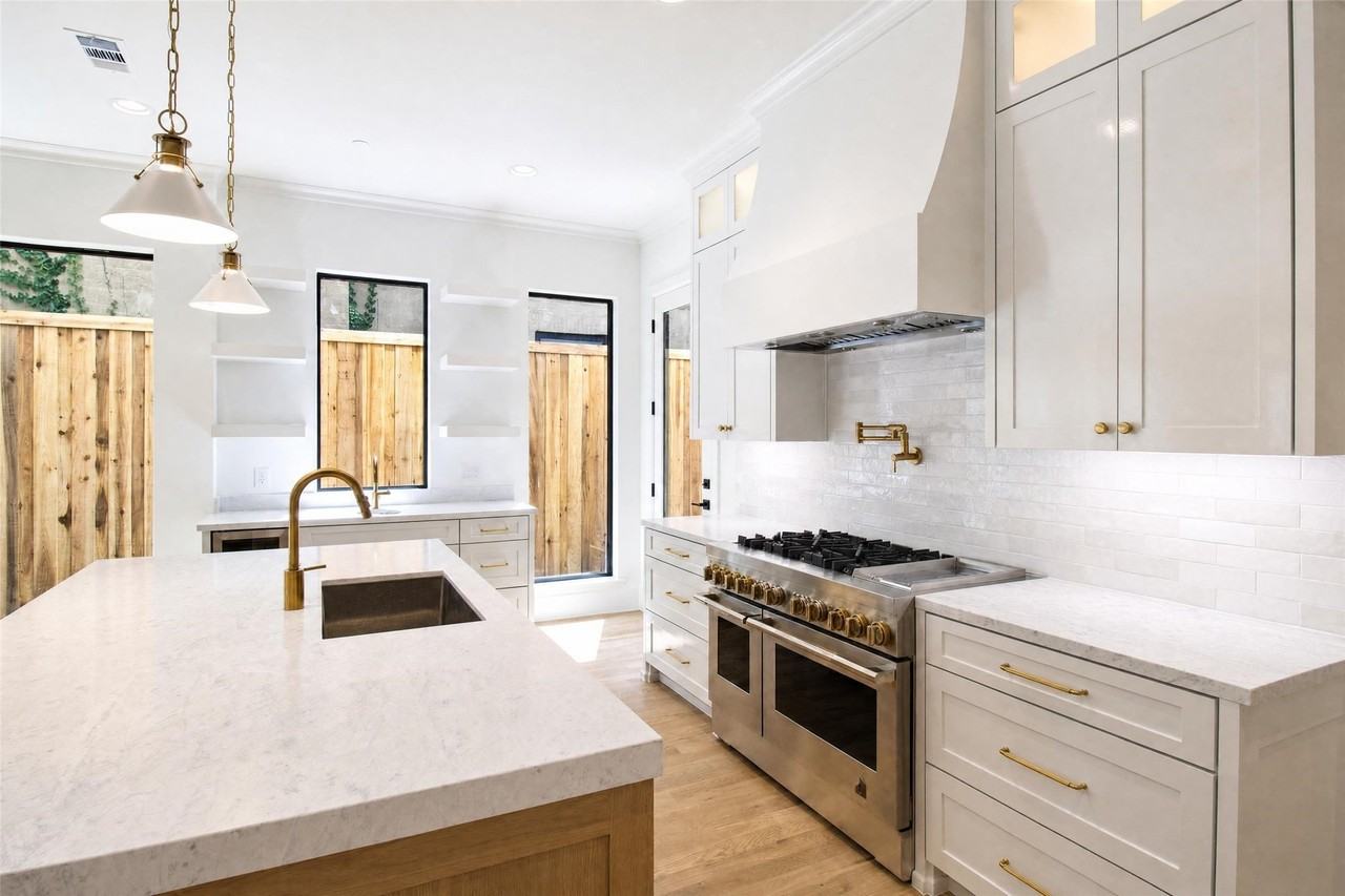 3511 Westminster Ave - Photo 5 of 14