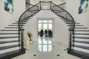 featured image of 2404 Palmetto Way