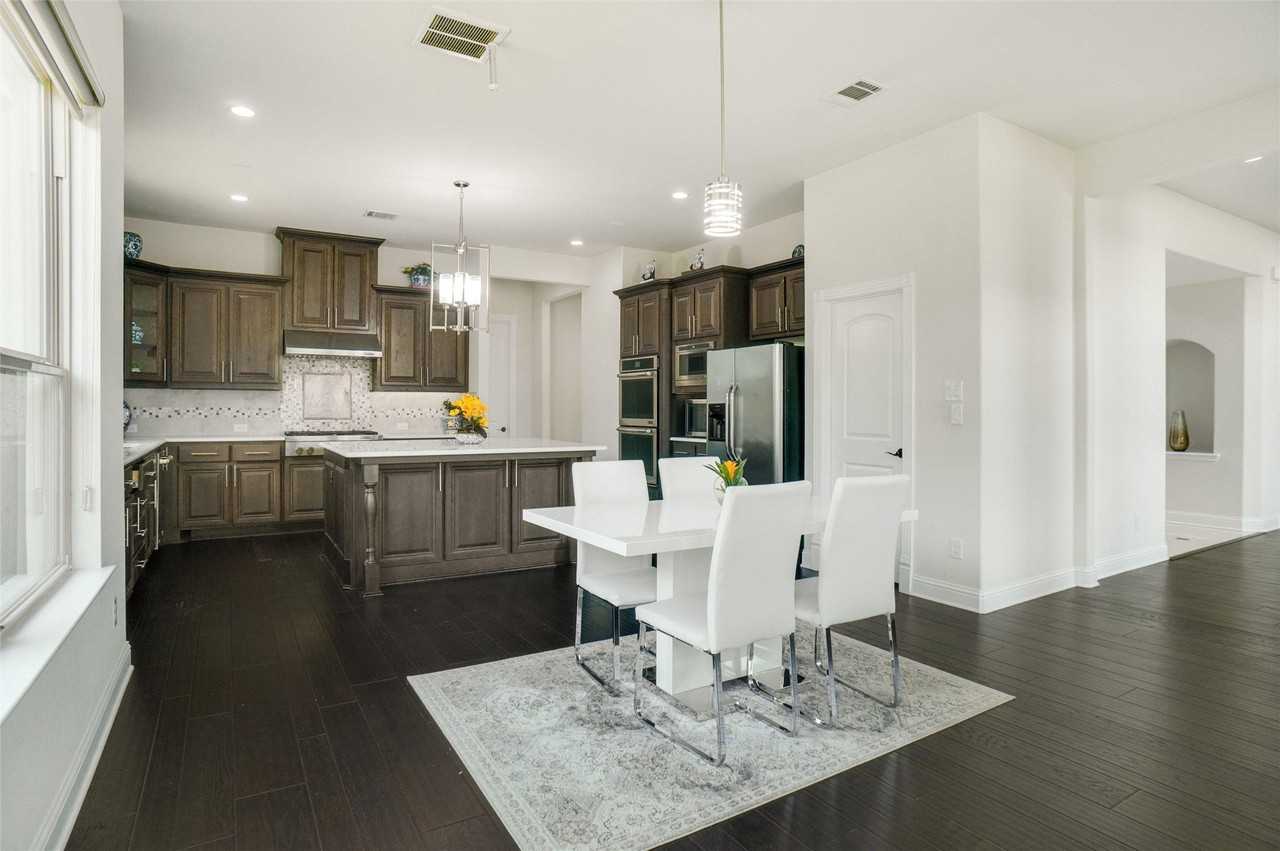 2404 Palmetto Way - Photo 7 of 35
