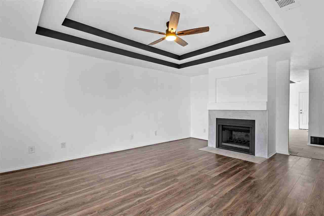 5349 Northridge Blvd - Photo 6 of 16