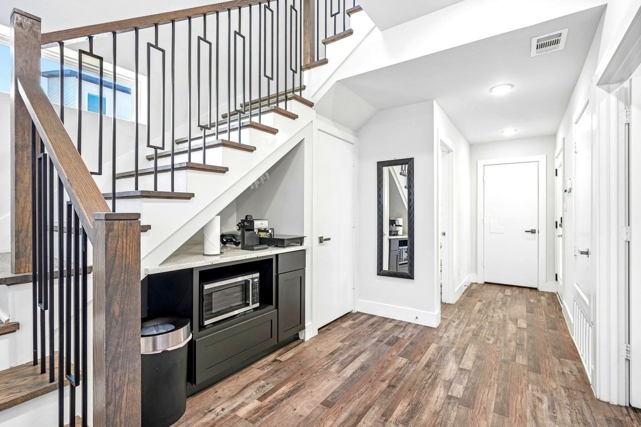 521 Faulk St - Photo 3 of 21
