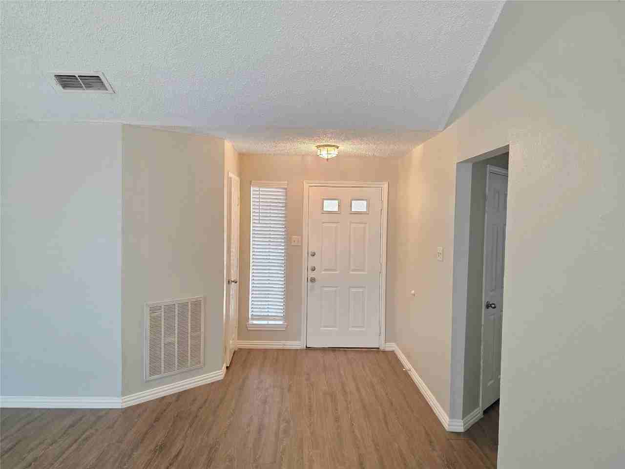 4735 Hollow Tree Dr - Photo 2 of 29