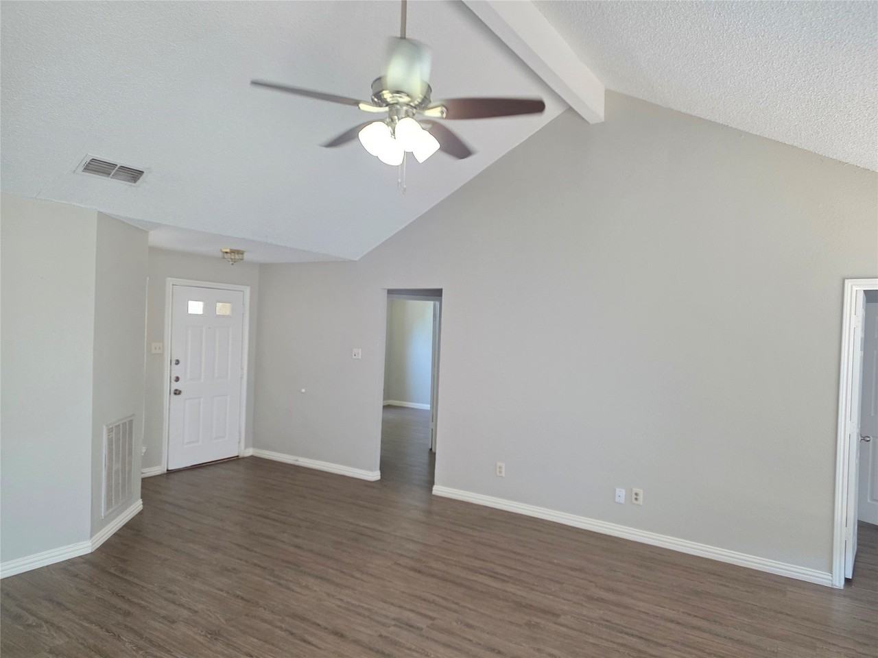 4735 Hollow Tree Dr - Photo 3 of 29