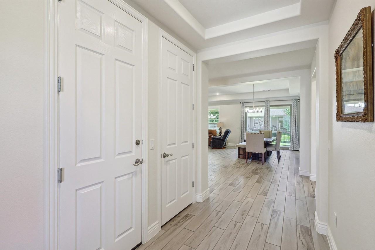 9629 Windwood Ln - Photo 3 of 29