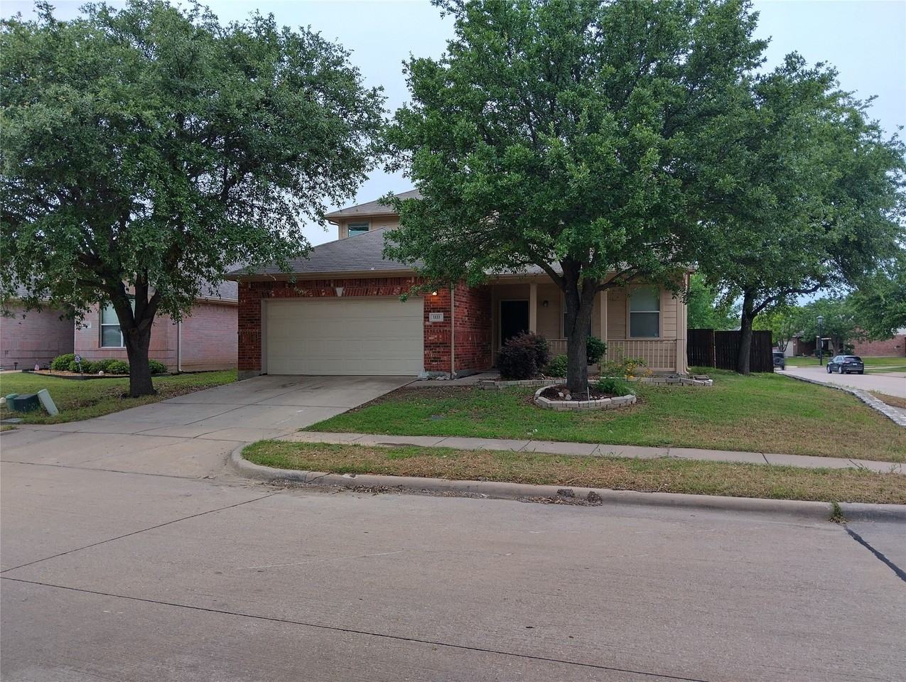 1133 Mockingbird Dr