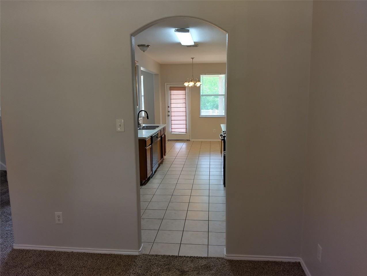 1133 Mockingbird Dr - Photo 5 of 27