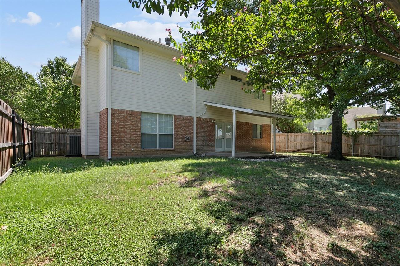 7605 Bryce Canyon Dr W - Photo 6 of 27