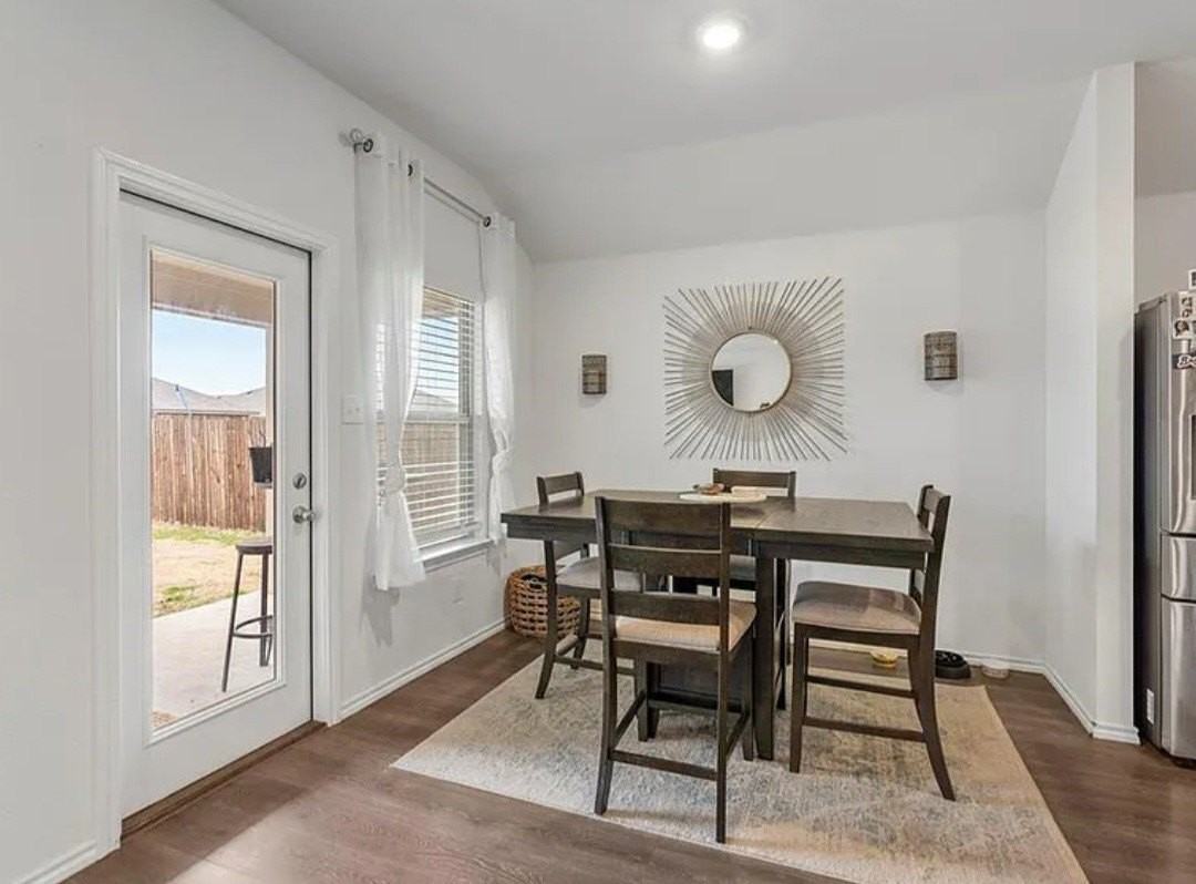 1304 Lowhill Dr - Photo 7 of 26