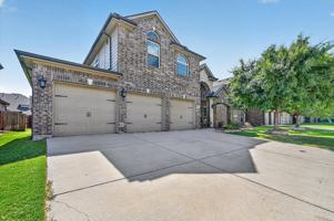 featured image of 9813 Amaranth Dr