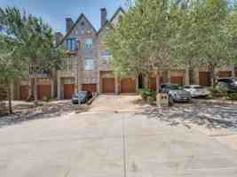 featured image of 736 Rockingham Dr