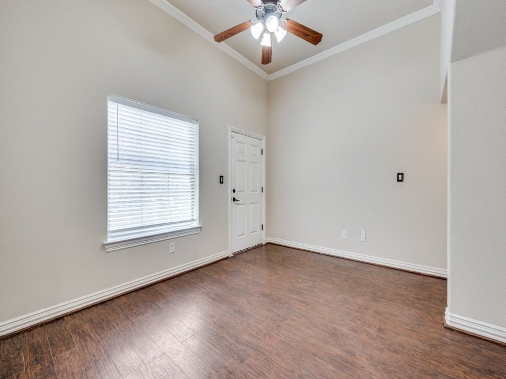 736 Rockingham Dr - Photo 5 of 30