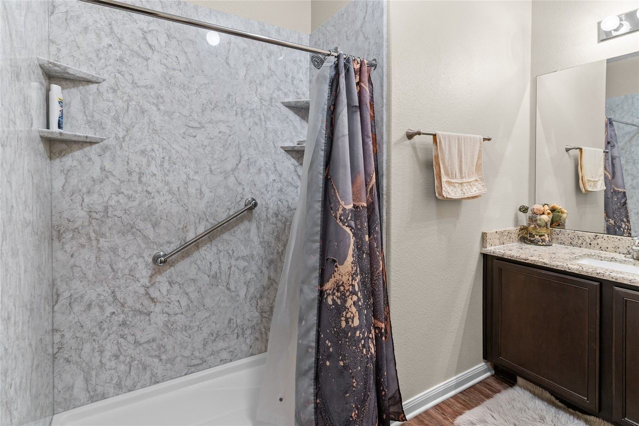 3005 Parker Rd - Photo 7 of 17