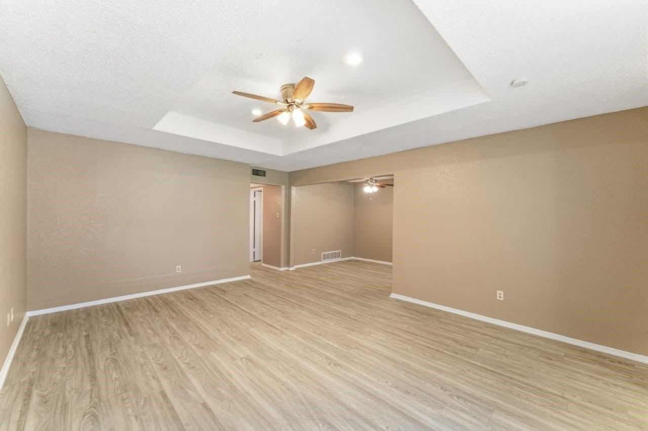 1809 San Rafael St - Photo 5 of 23