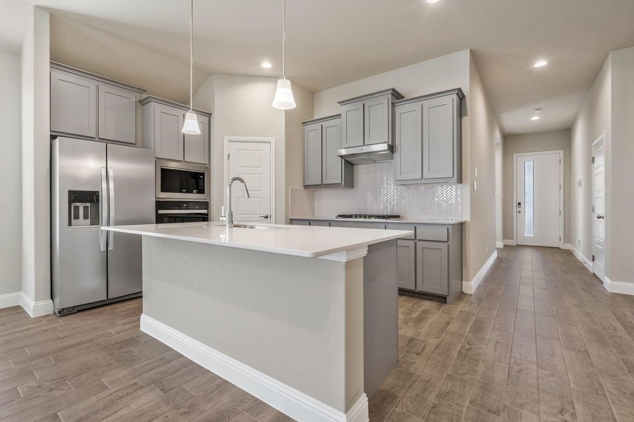 2615 Flycatcher Dr - Photo 6 of 18