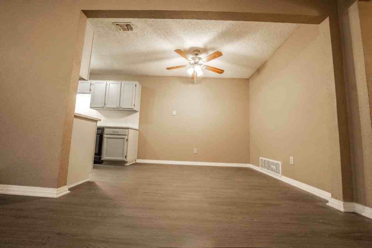 1811 San Rafael St - Photo 4 of 19