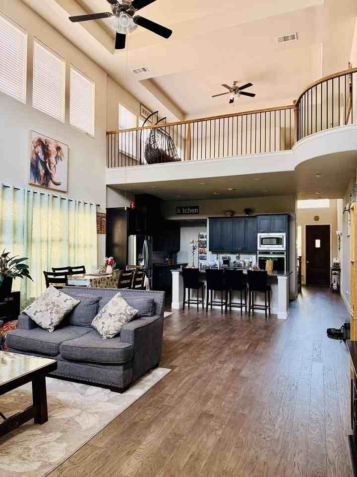 1217 Horsemint Dr - Photo 3 of 24