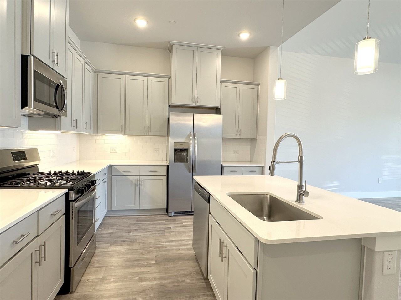 3180 Misty Forest Way - Photo 3 of 29
