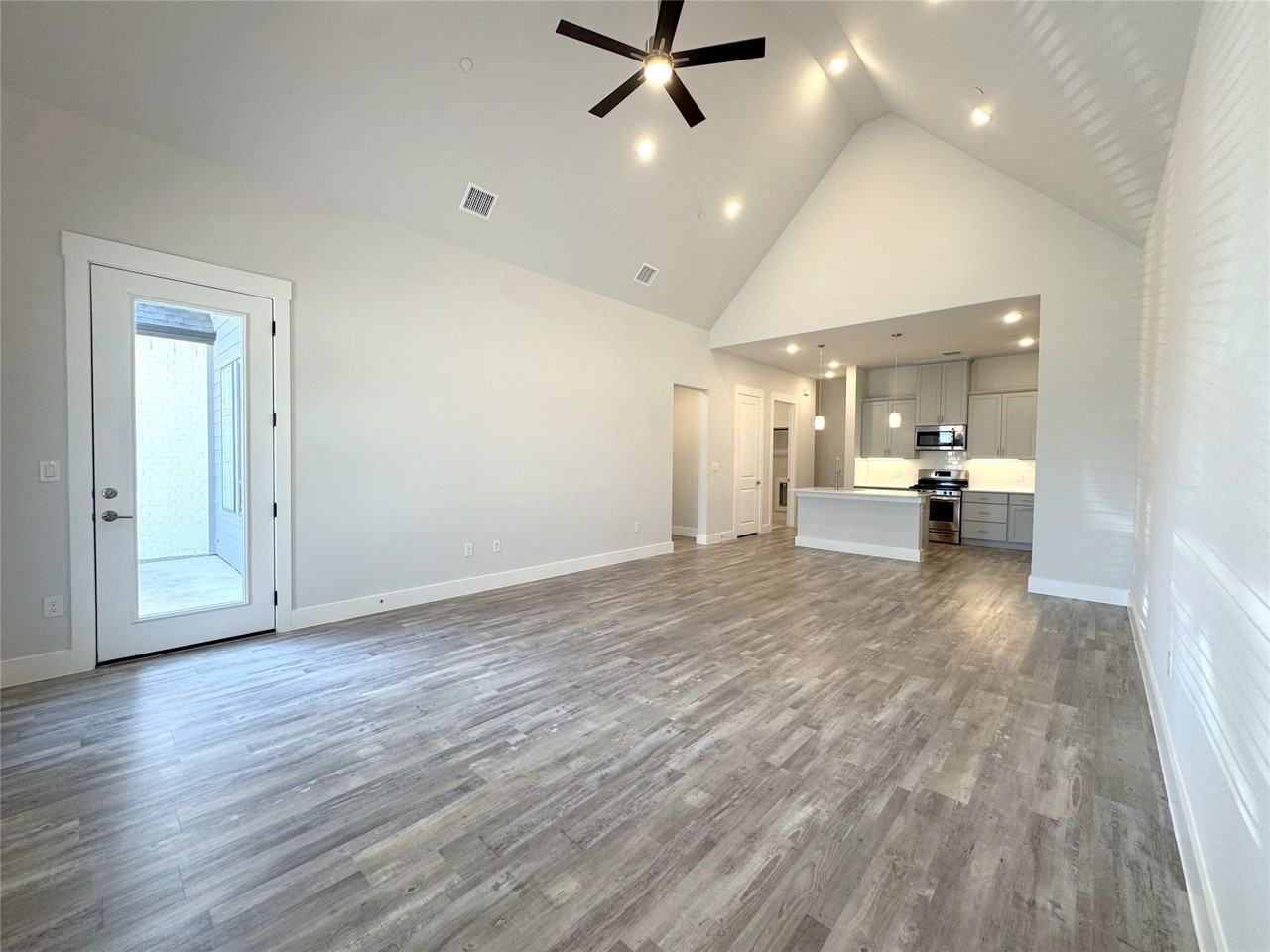 3180 Misty Forest Way - Photo 5 of 29