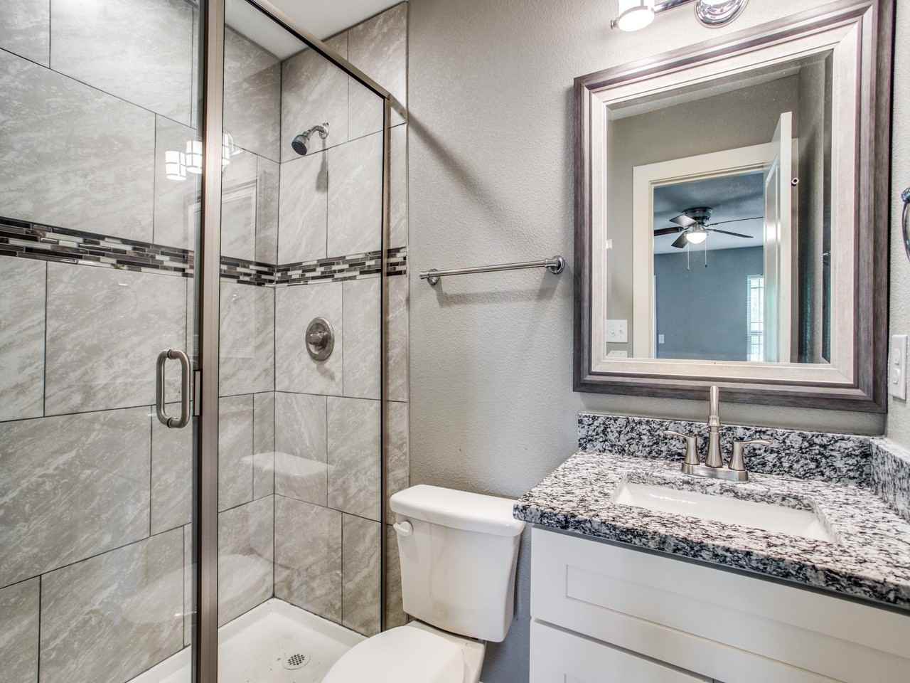 8106 Tanner Ave - Photo 7 of 26