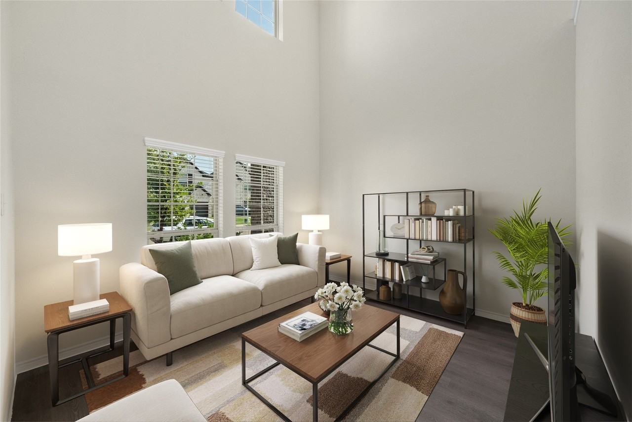 1117 Goldfinch Dr - Photo 3 of 33