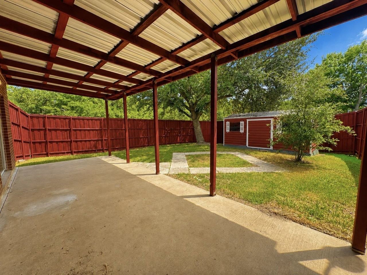 824 Elm Falls Pl - Photo 2 of 32