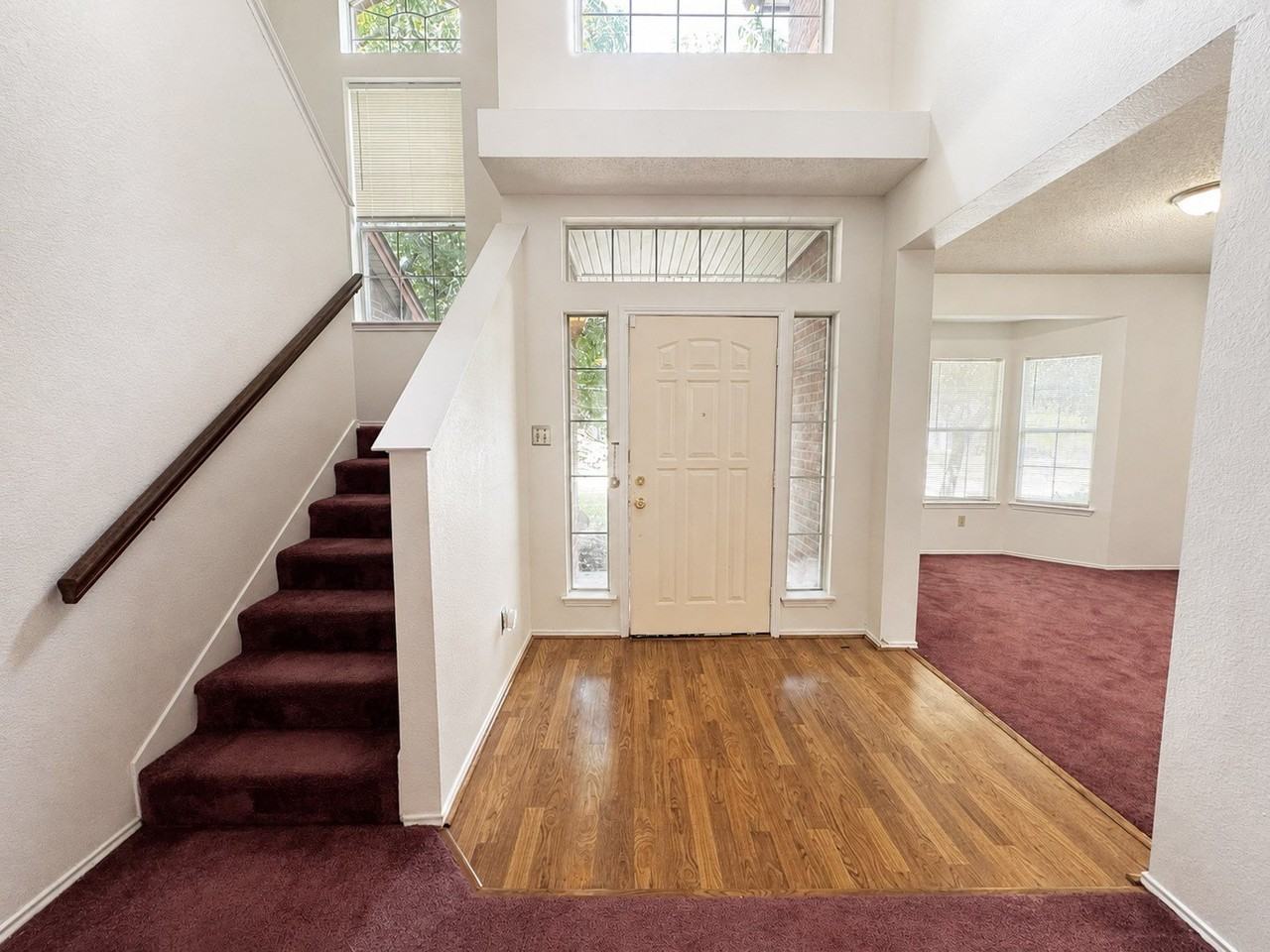 824 Elm Falls Pl - Photo 5 of 32