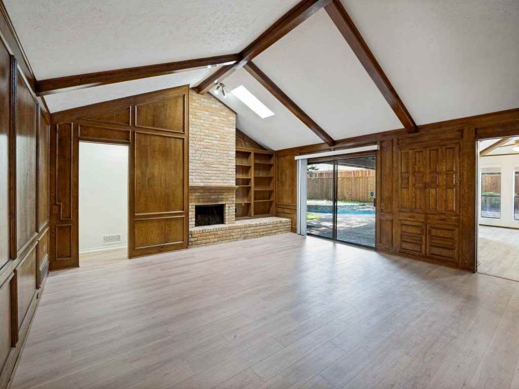 5918 Brushy Creek Trl - Photo 4 of 24