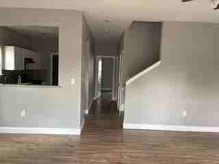 114 E Oak St - Photo 7 of 13