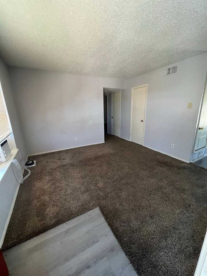 2410 N Willis St #145 - Photo 2 of 16