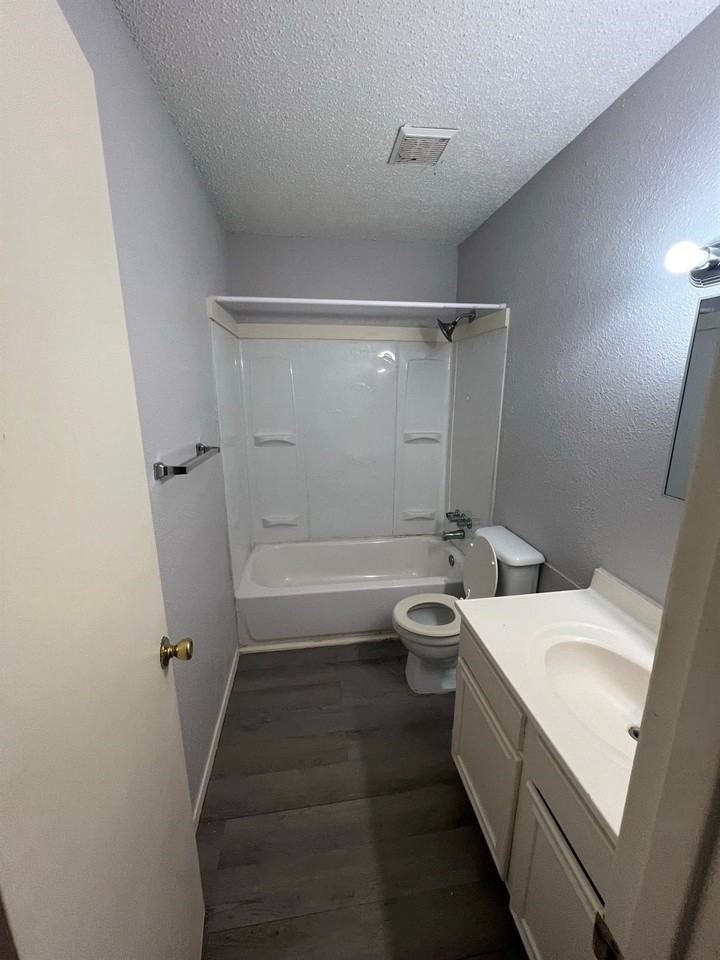 2410 N Willis St #145 - Photo 5 of 16