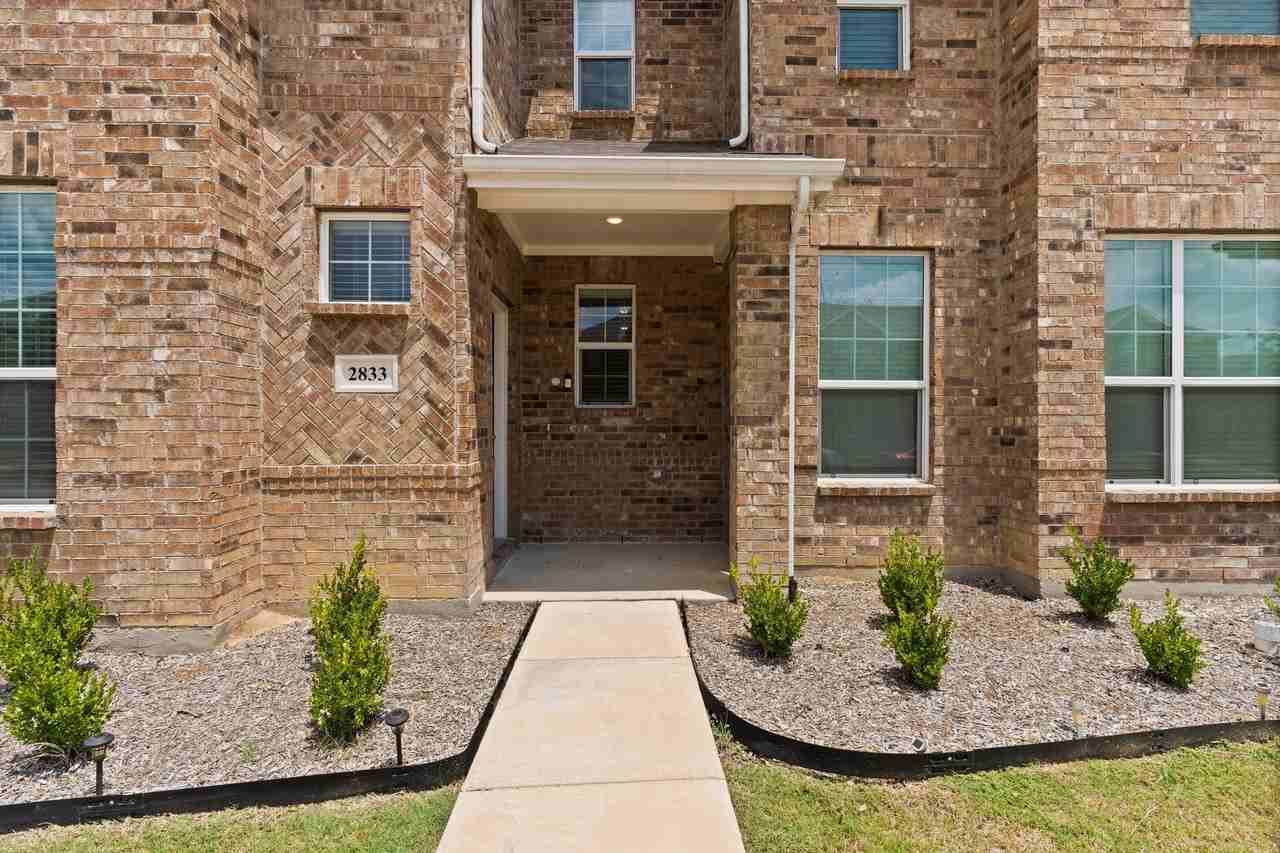 2833 Bellflower Dr - Photo 6 of 31