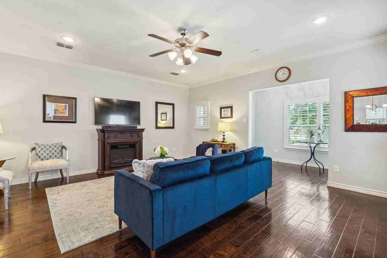 3705 Byers Ave - Photo 4 of 22