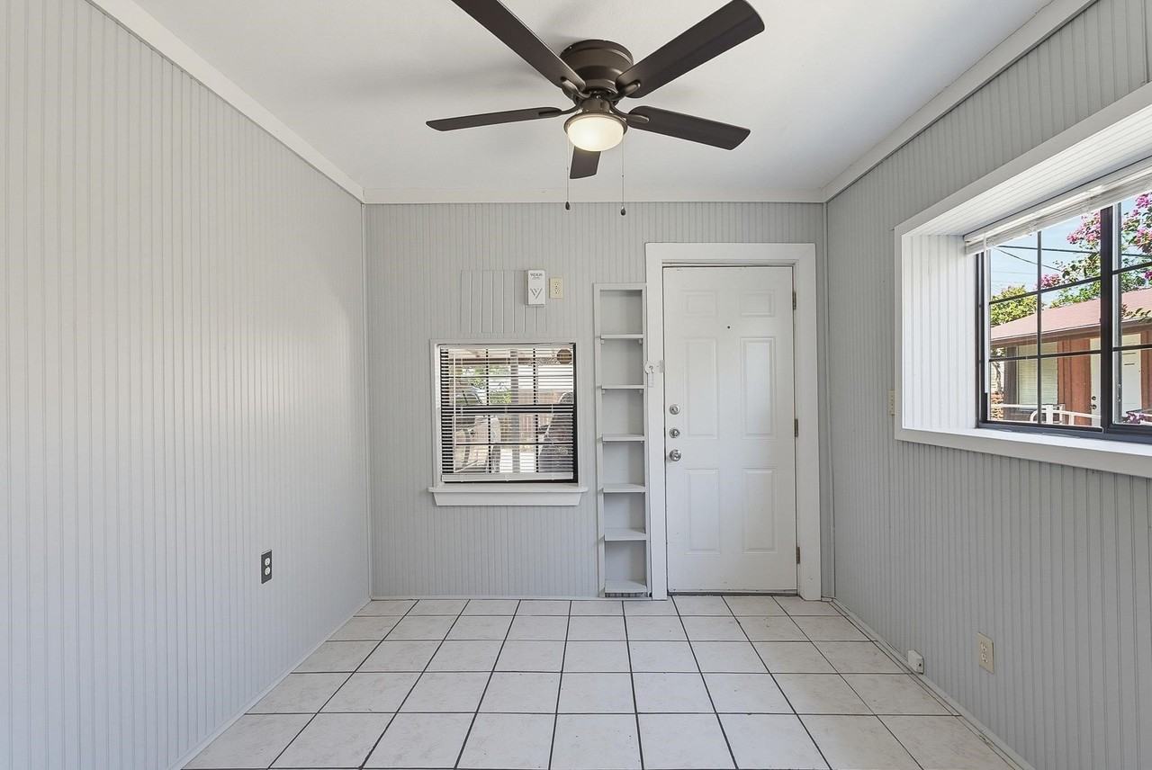 2023 S 5th St #F - Photo 7 of 25