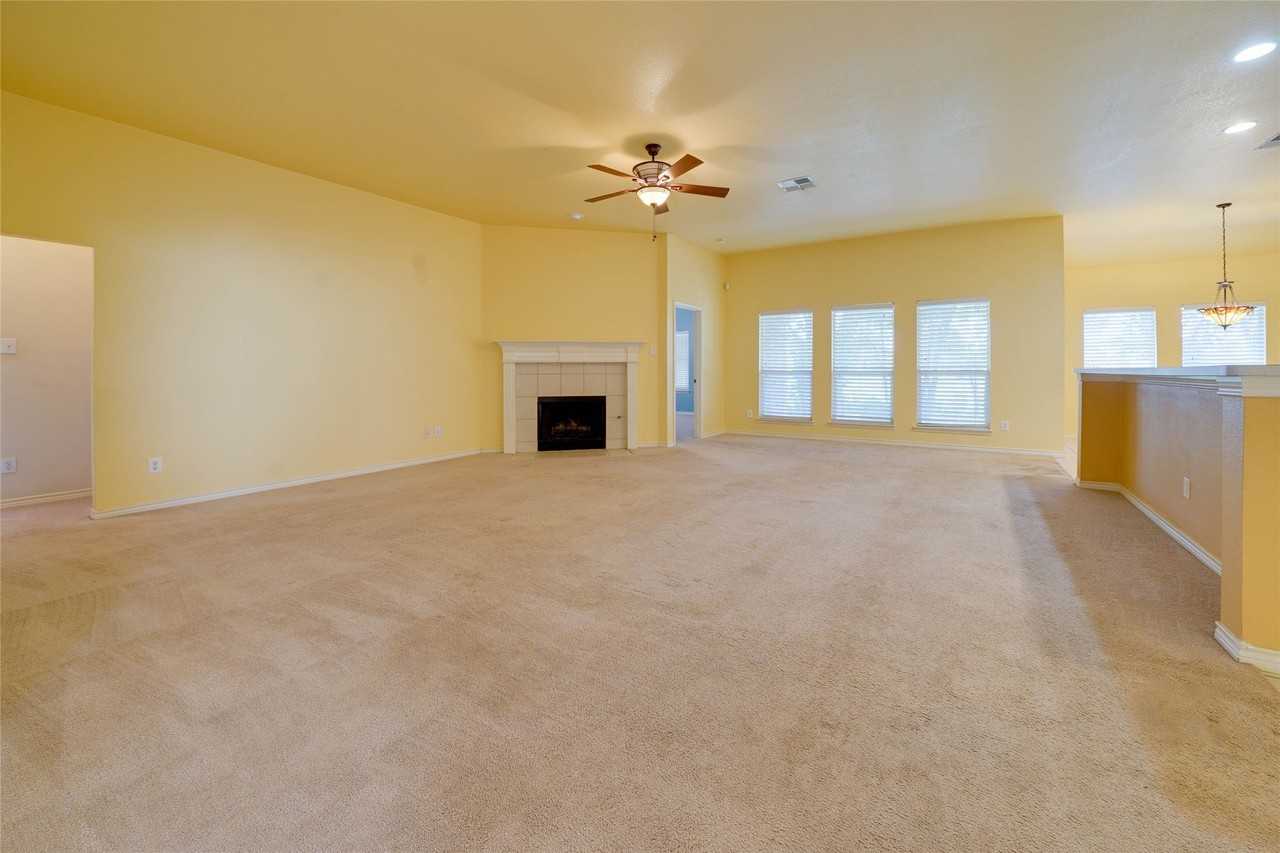 9724 Water Tree Dr - Photo 6 of 23