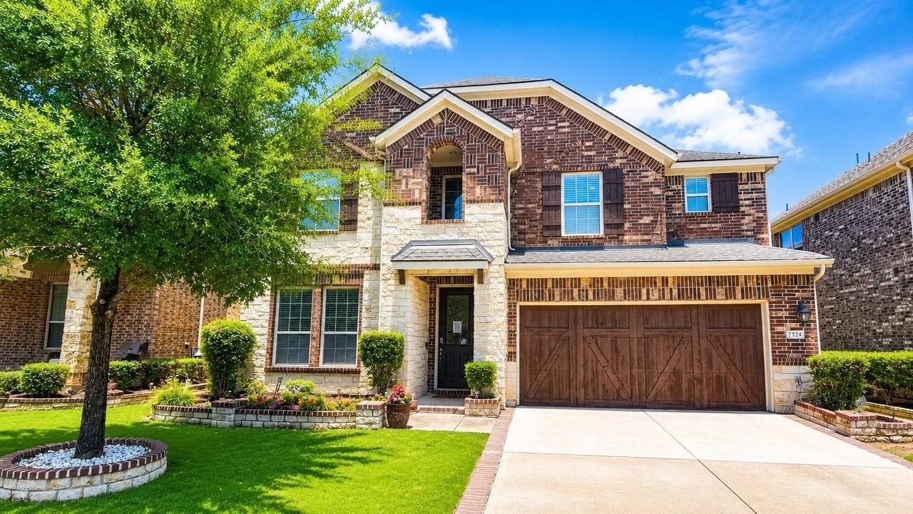 7324 Clementine Dr - Photo 3 of 40