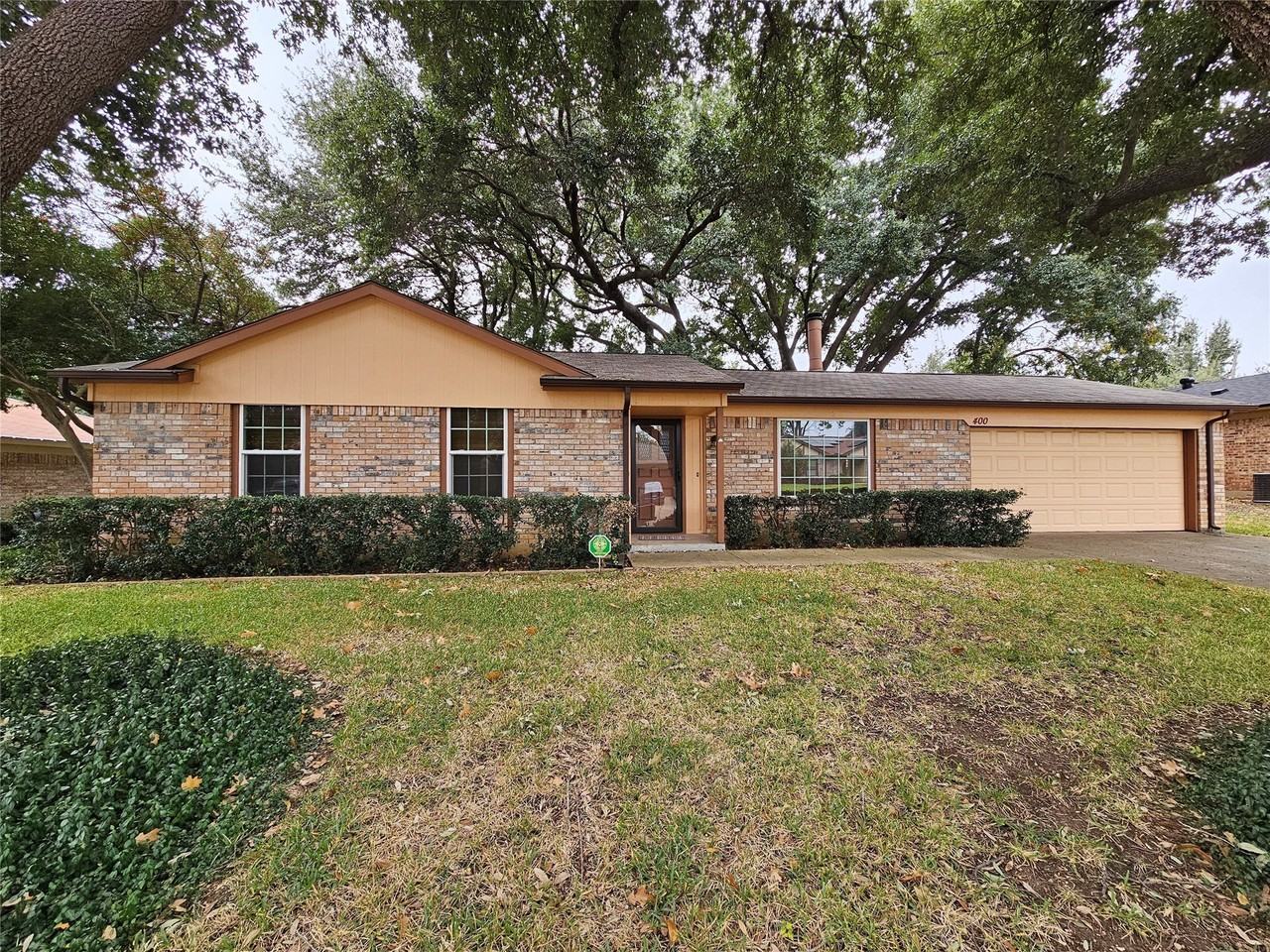 400 Hallmark Dr