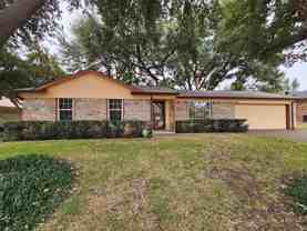 400 Hallmark Dr - Photo 1 of 1
