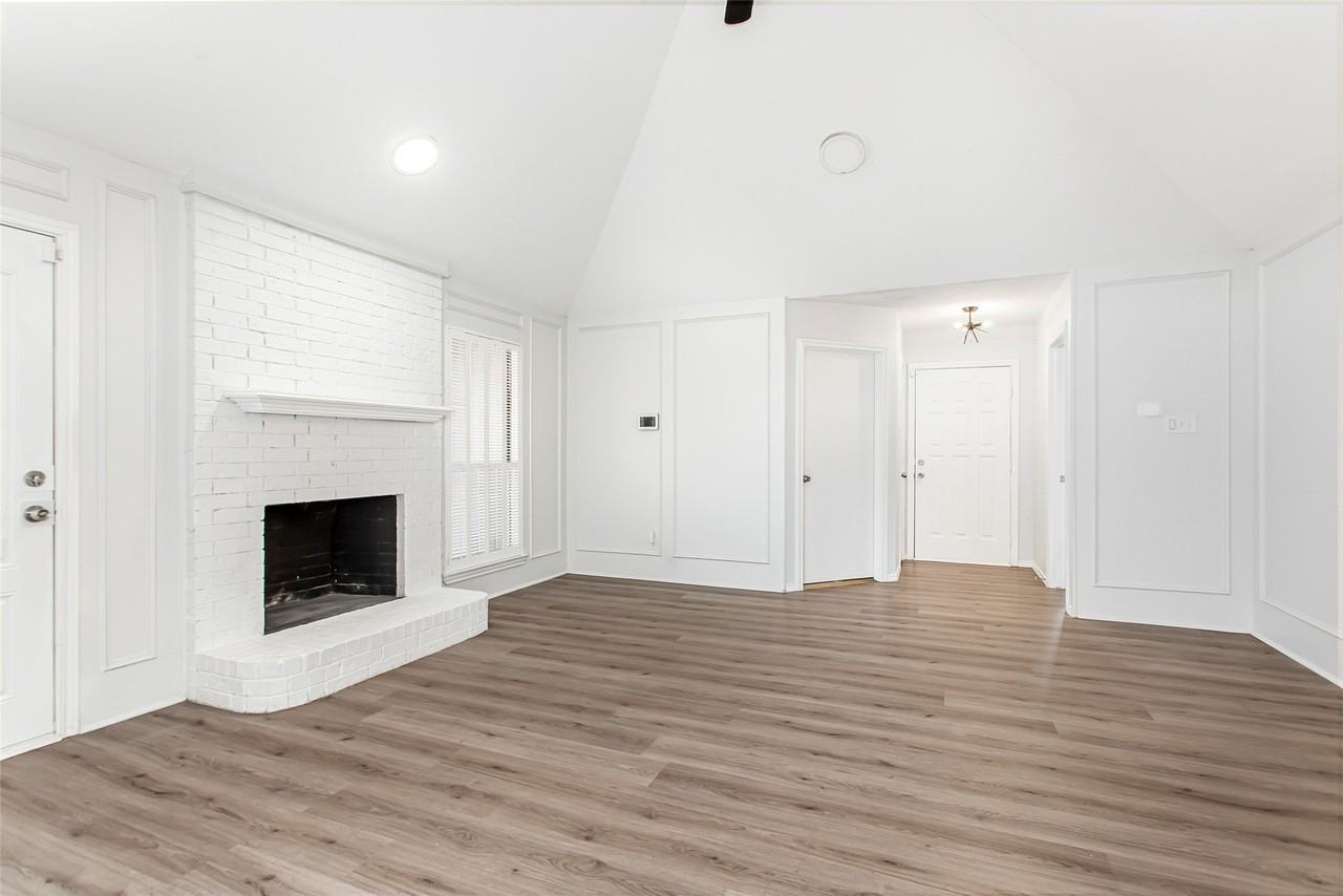 1016 Willowbrook Trl - Photo 5 of 29