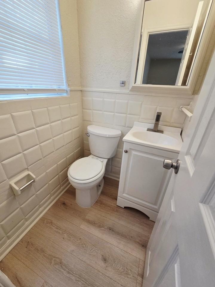 4112 Eastover Ave - Photo 5 of 10
