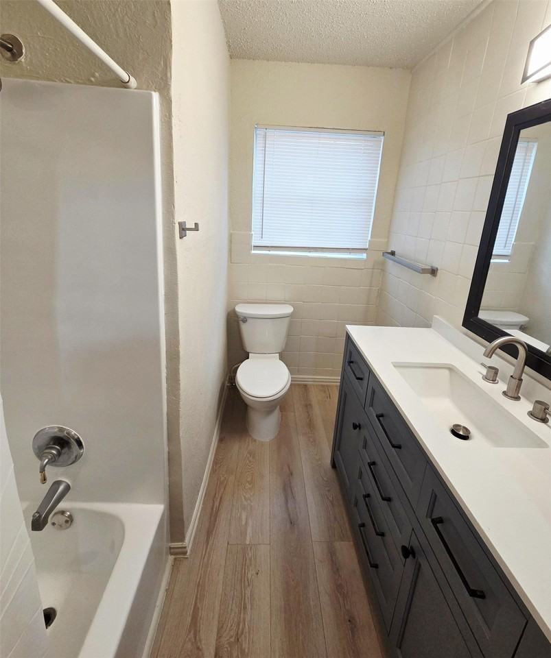4112 Eastover Ave - Photo 7 of 10