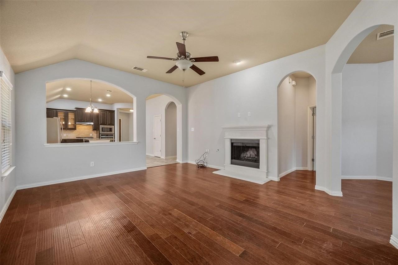 928 Water Garden Cir - Photo 6 of 26