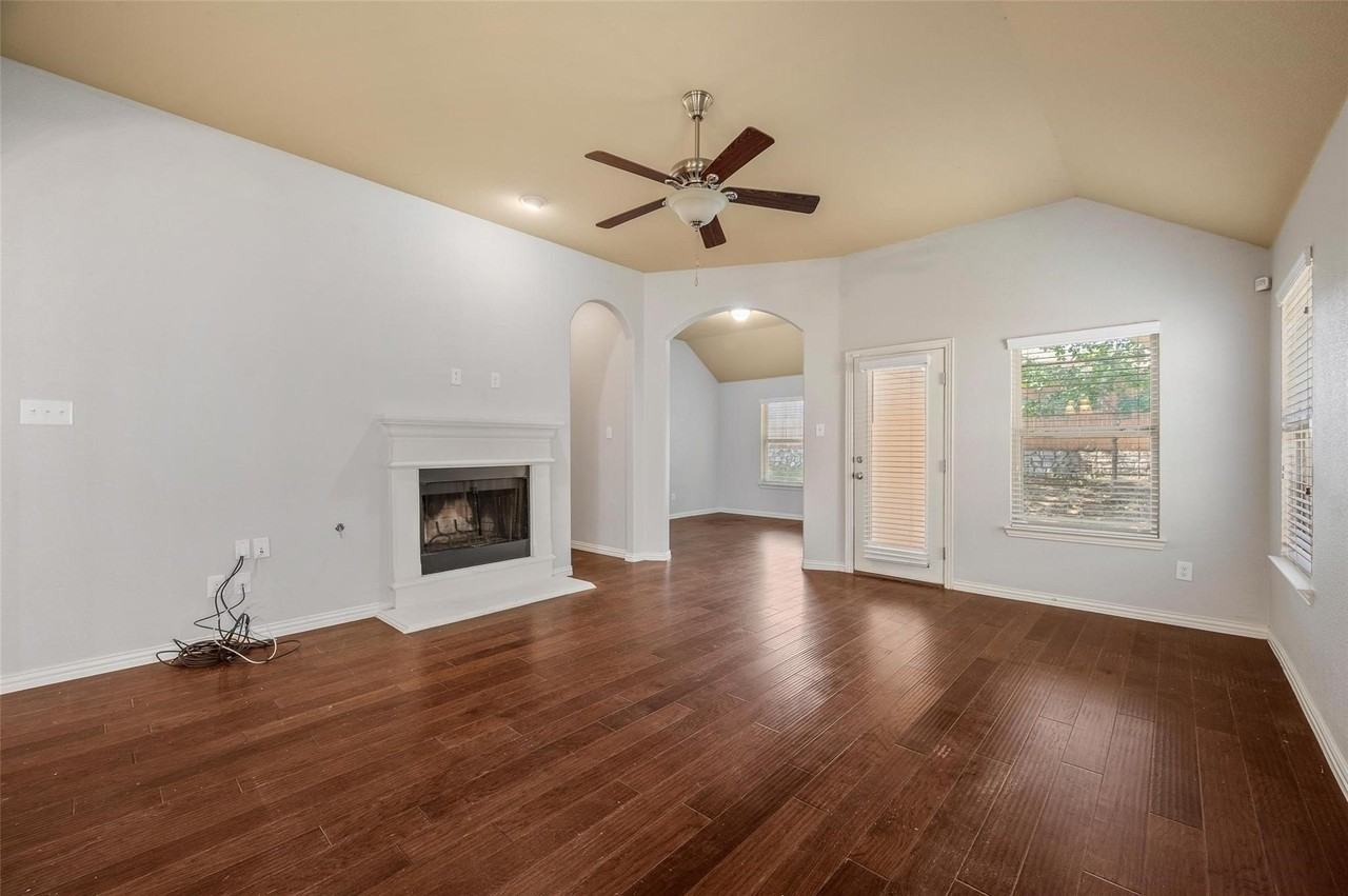 928 Water Garden Cir - Photo 7 of 26