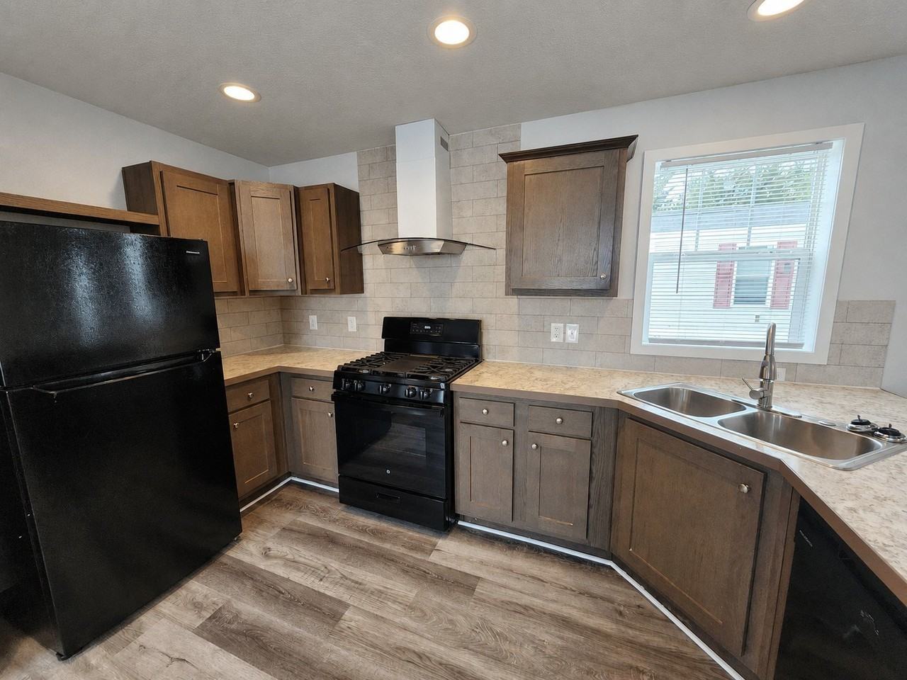 46 Parakeet Hill Dr #169 - Photo 2 of 10