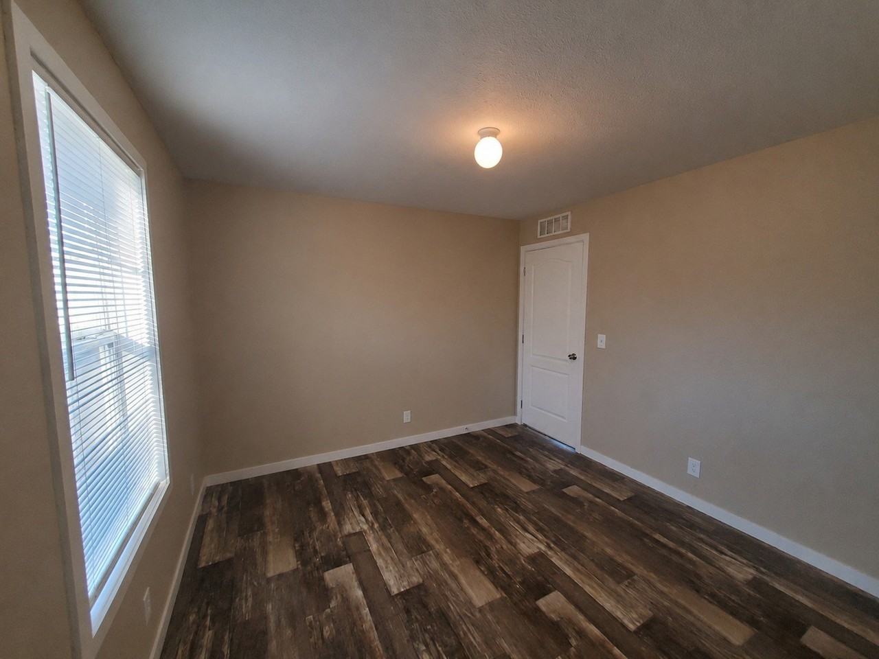 15 Starling Hill Dr #240 - Photo 5 of 9